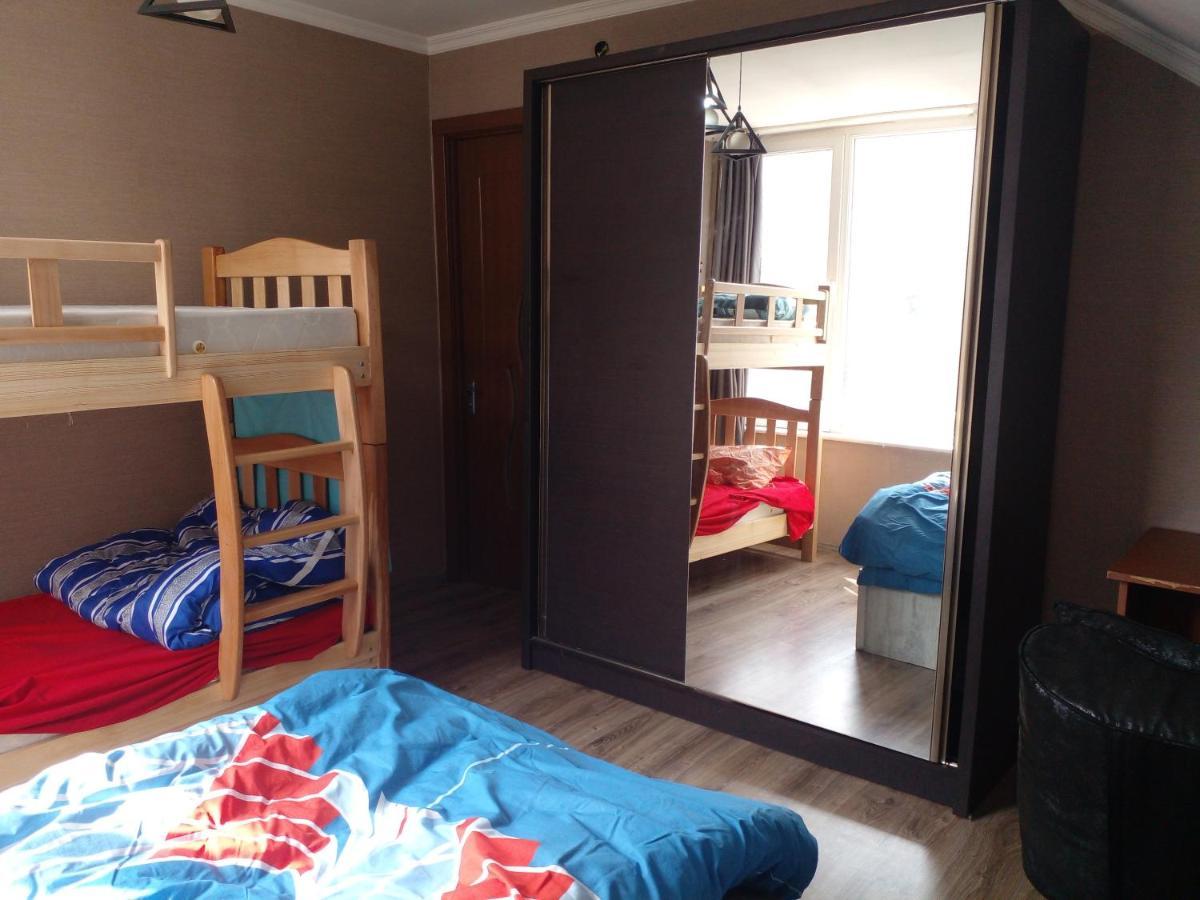 BLUE Hostel Tbilisi Buitenkant foto